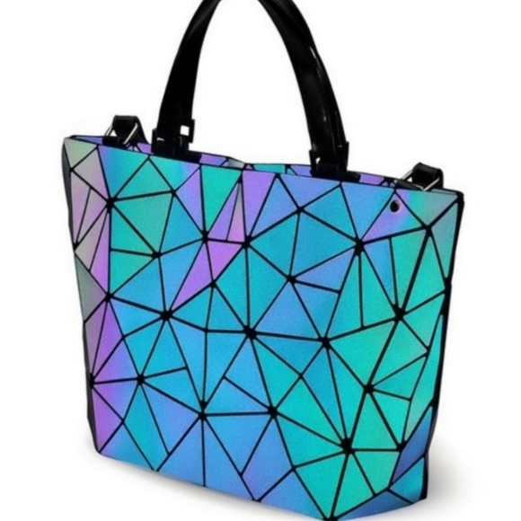 Handbags - (obo) Awesome Iridescent Purse